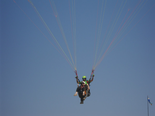 Paragliding landing