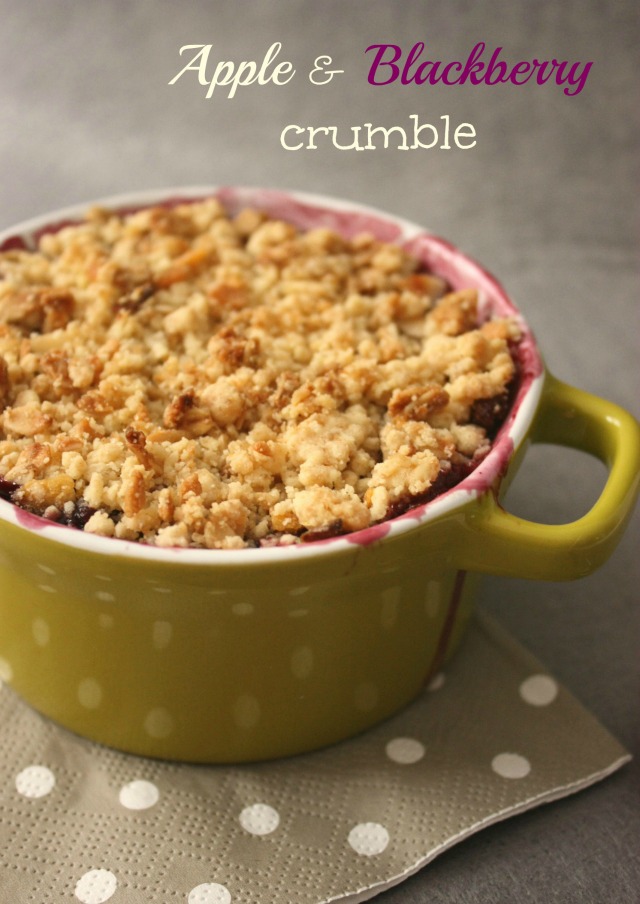 Apple and Blackberry Crumble @homelifeabroad.com #recipe #appleandblackberrycrumble #crumble Apple and Blackberry Crumble @homelifeabroad.com #recipe #appleandblackberrycrumble #crumble