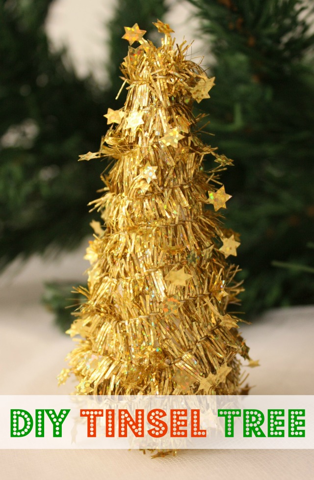 DIY Christmas Trees @homelifeabroad.com #christmastrees #diychristmastree