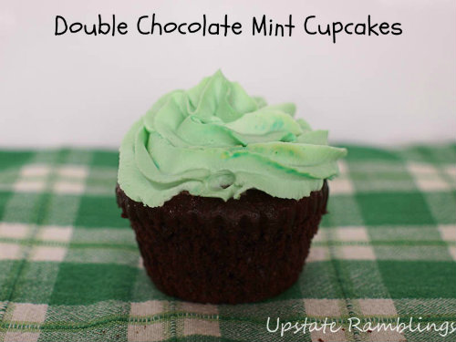 double-chocolate-mint-cupcakes