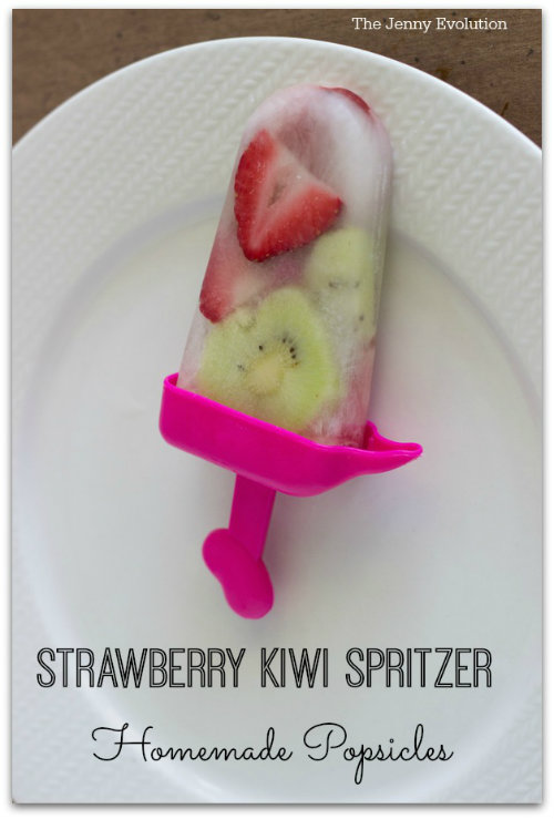 Strawberry-Kiwi-Spritzer-Popsicle-Recipe