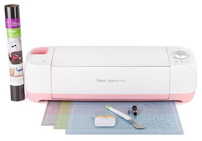 Cricut - great gift for crafters! As featured on the Holiday Gift Guide for Crafters & DIYers on @homelifeabroad.com #crafting #crafter #cricut #diy #giftideas