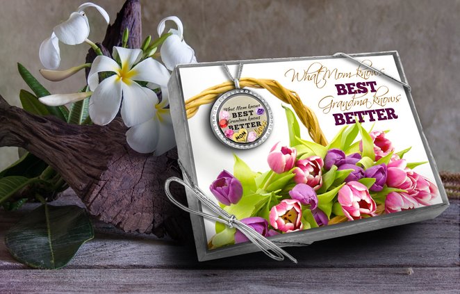 “What Mom knows best, Grandma knows better” Gift Boxed Necklace and Card as featured on @homelifeabroad.com #gift #giftideas #giftguide #necklace #christmasgreetingcard #christmasnecklace