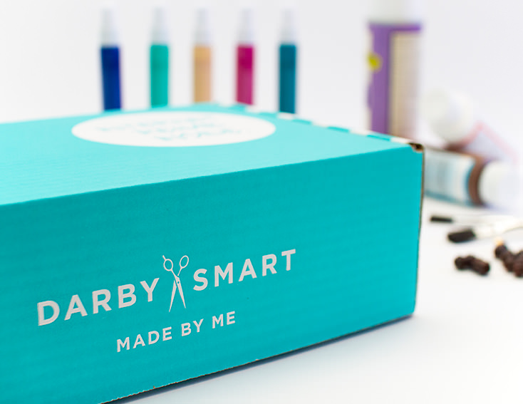 Darby Smart Mystery DIY Subscription Kit - great gift for crafters! As featured on the Holiday Gift Guide for Crafters & DIYers on @homelifeabroad.com #crafting #crafter #diy #giftideas