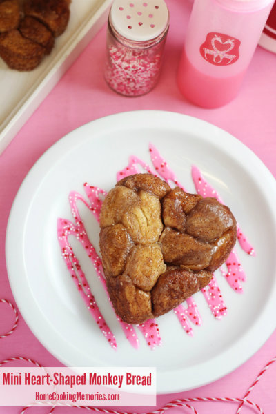 Mini-Heart-Shaped-Monkey-Bread