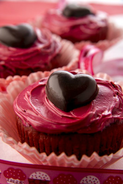 Red-velvet-cupcakes