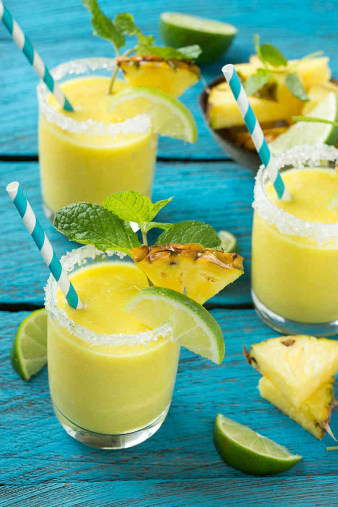 pineapple-coconut-smoothie-2