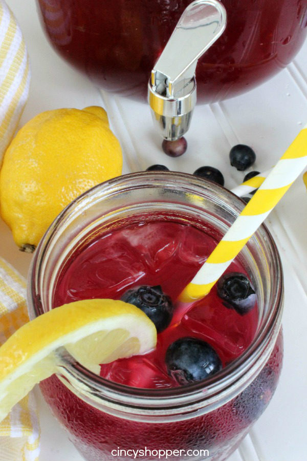 Sparkling-Blueberry-Lemonade-