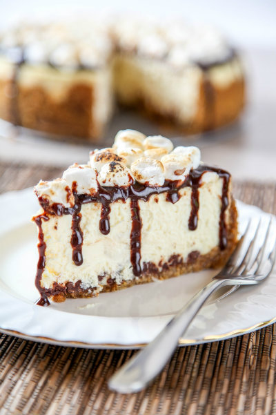 Smores-Cheesecake-4-682x1024