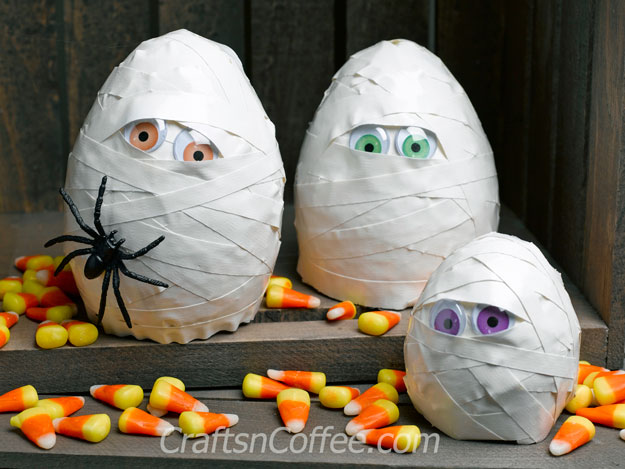 diy-halloween-mummies