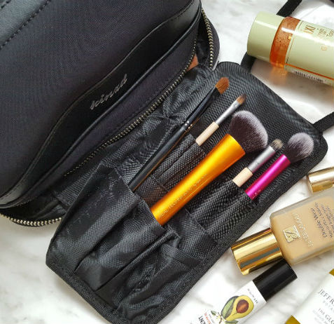 Kinzd cosmetic bag #giftguide #giftidea #makeup #makeupbag